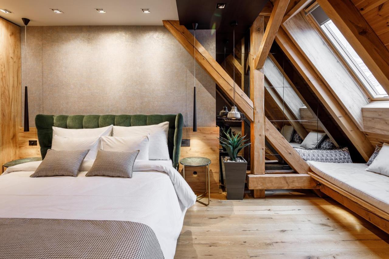 Schuster Boarding House Ξενοδοχείο Μπρασόβ Εξωτερικό φωτογραφία